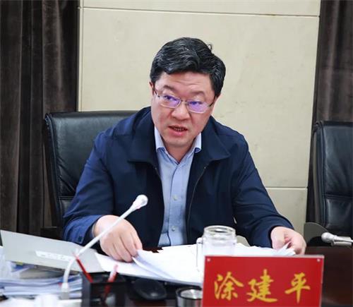 彰显省会担当，，，，，，，，我们城投人这么干！